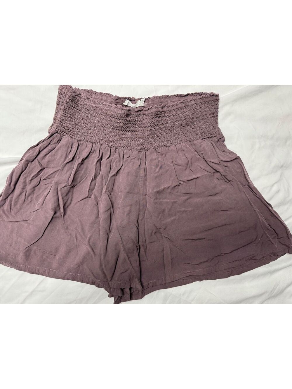 Carve Designs Leah Smocked High-Rise Shorts – Mauve / Plum Size L